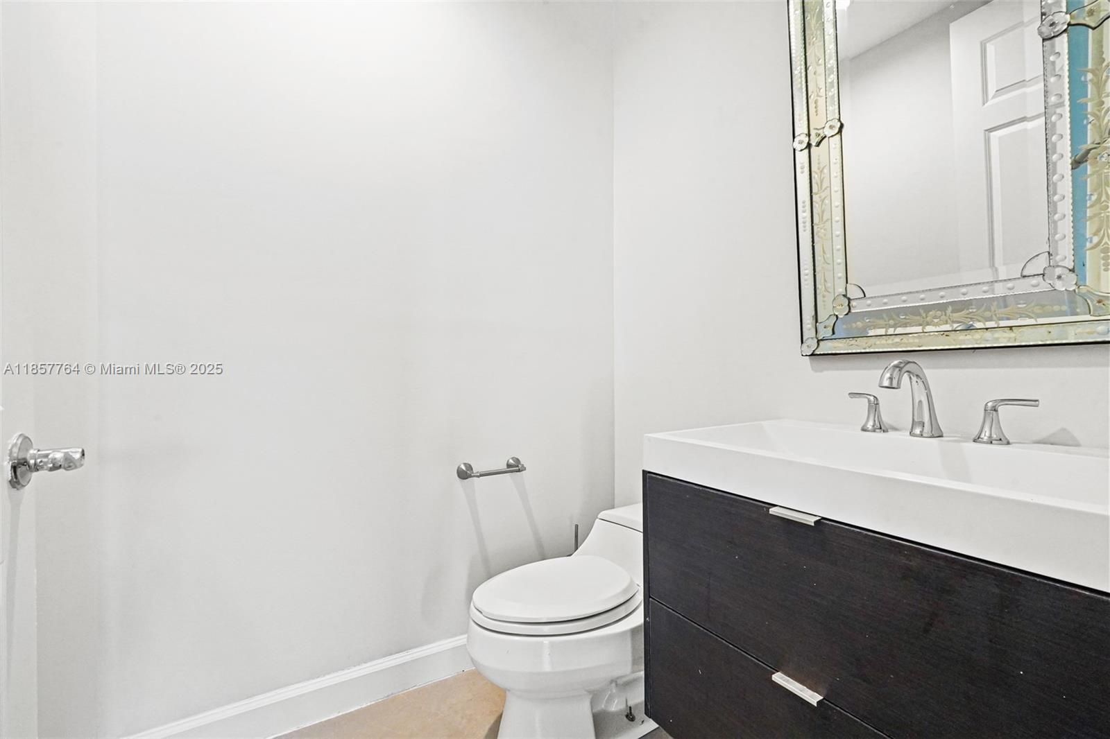 Photo of 3245 207th Ter  (3245), Aventura, Florida, 33180 - 