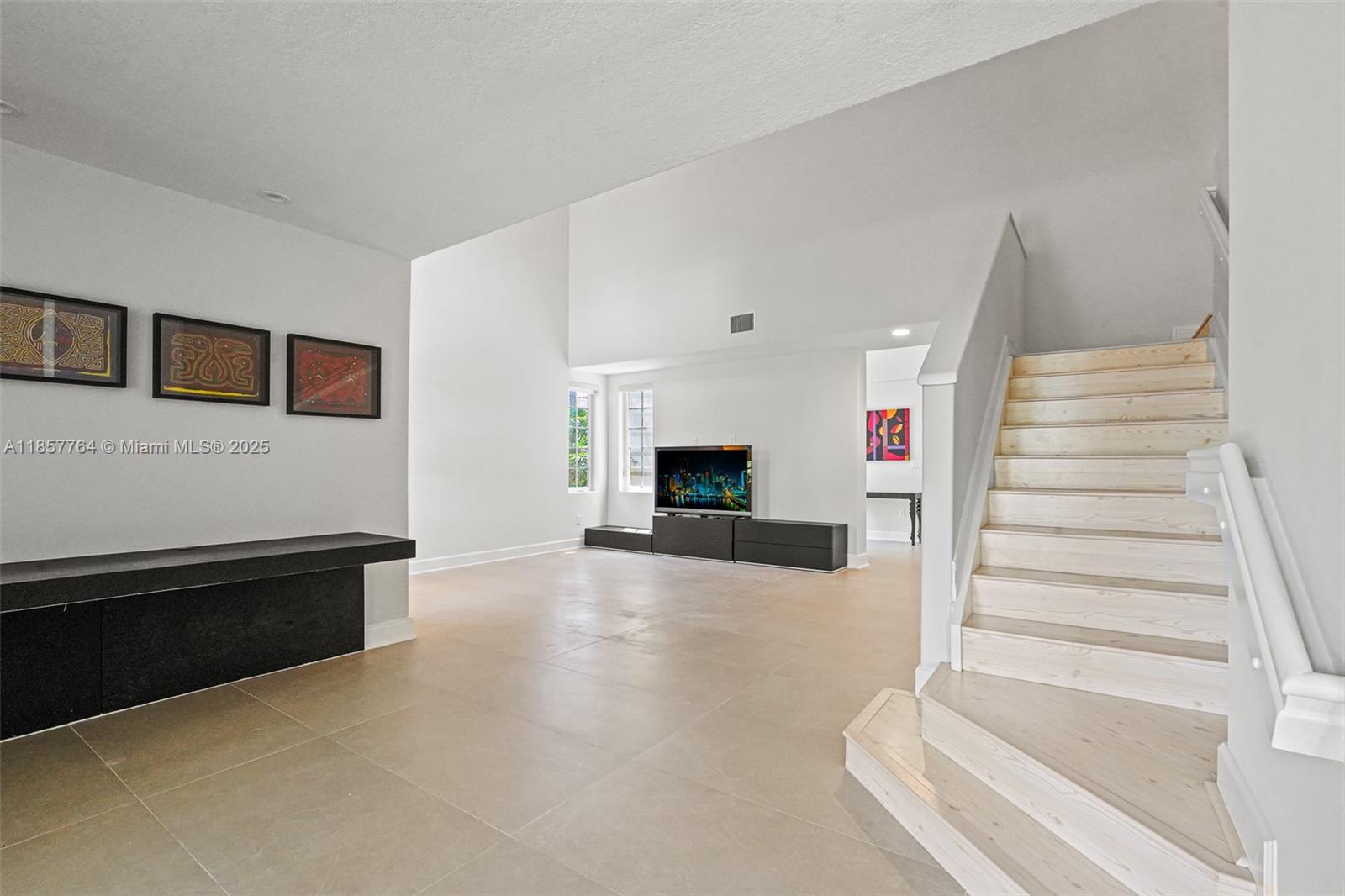 Photo of 3245 207th Ter  (3245), Aventura, Florida, 33180 - 