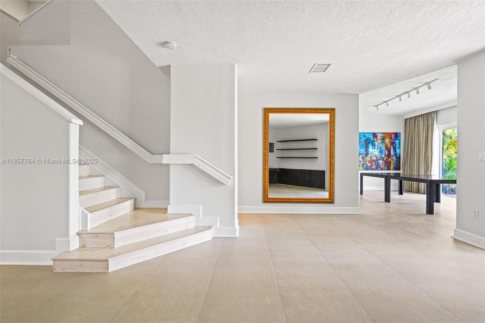 Photo of 3245 207th Ter  (3245), Aventura, Florida, 33180 - 