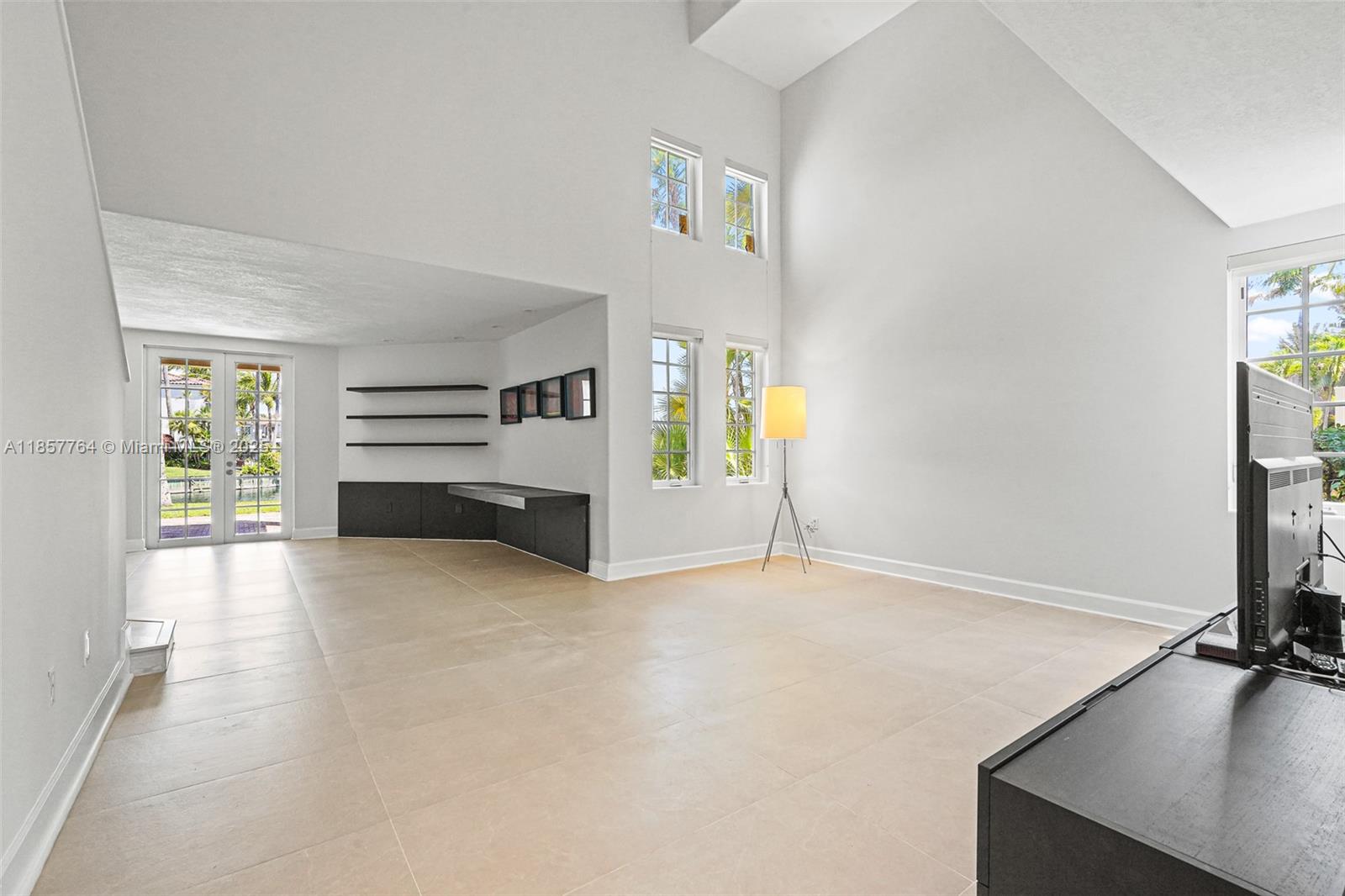 Photo of 3245 207th Ter  (3245), Aventura, Florida, 33180 - 
