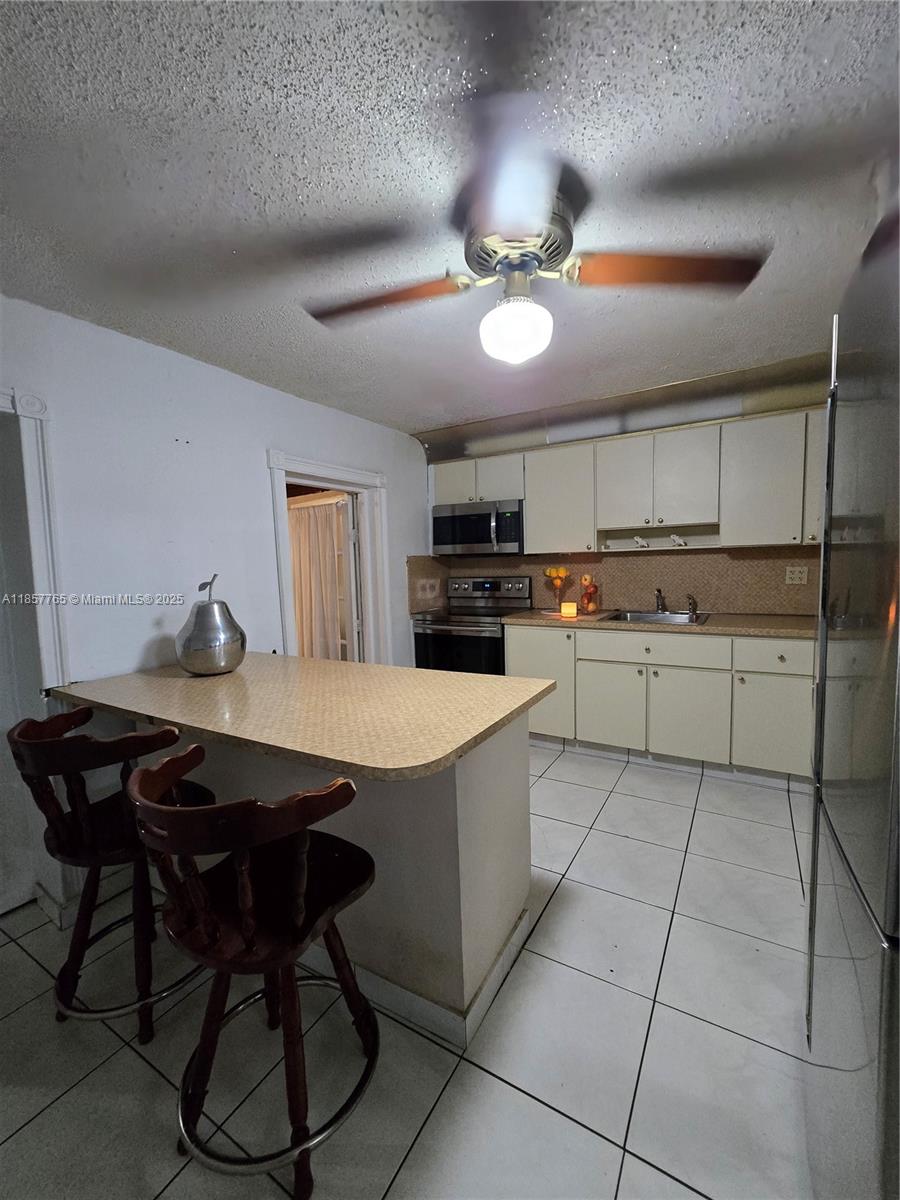   /  2569 sq. ft. $ 2025-08-12 0 Photo