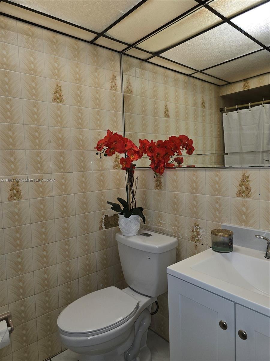  /  2569 sq. ft. $ 2025-08-12 0 Photo