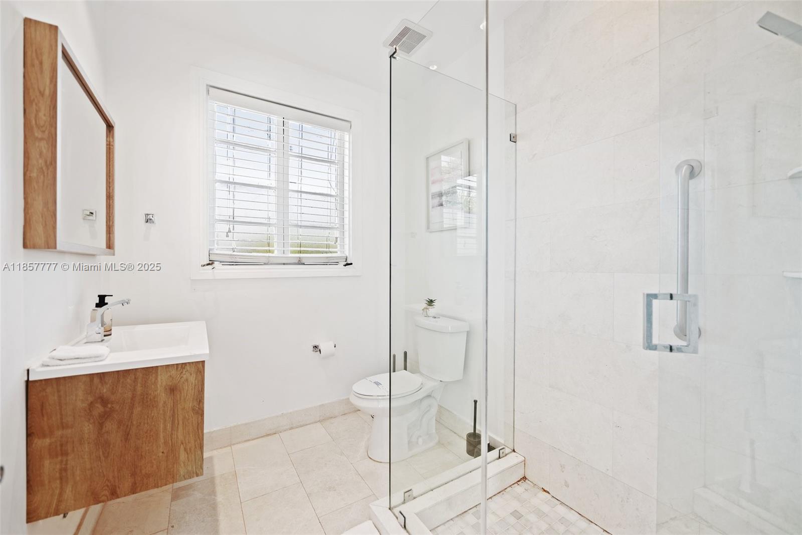   /  3128 sq. ft. $ 2025-08-12 0 Photo
