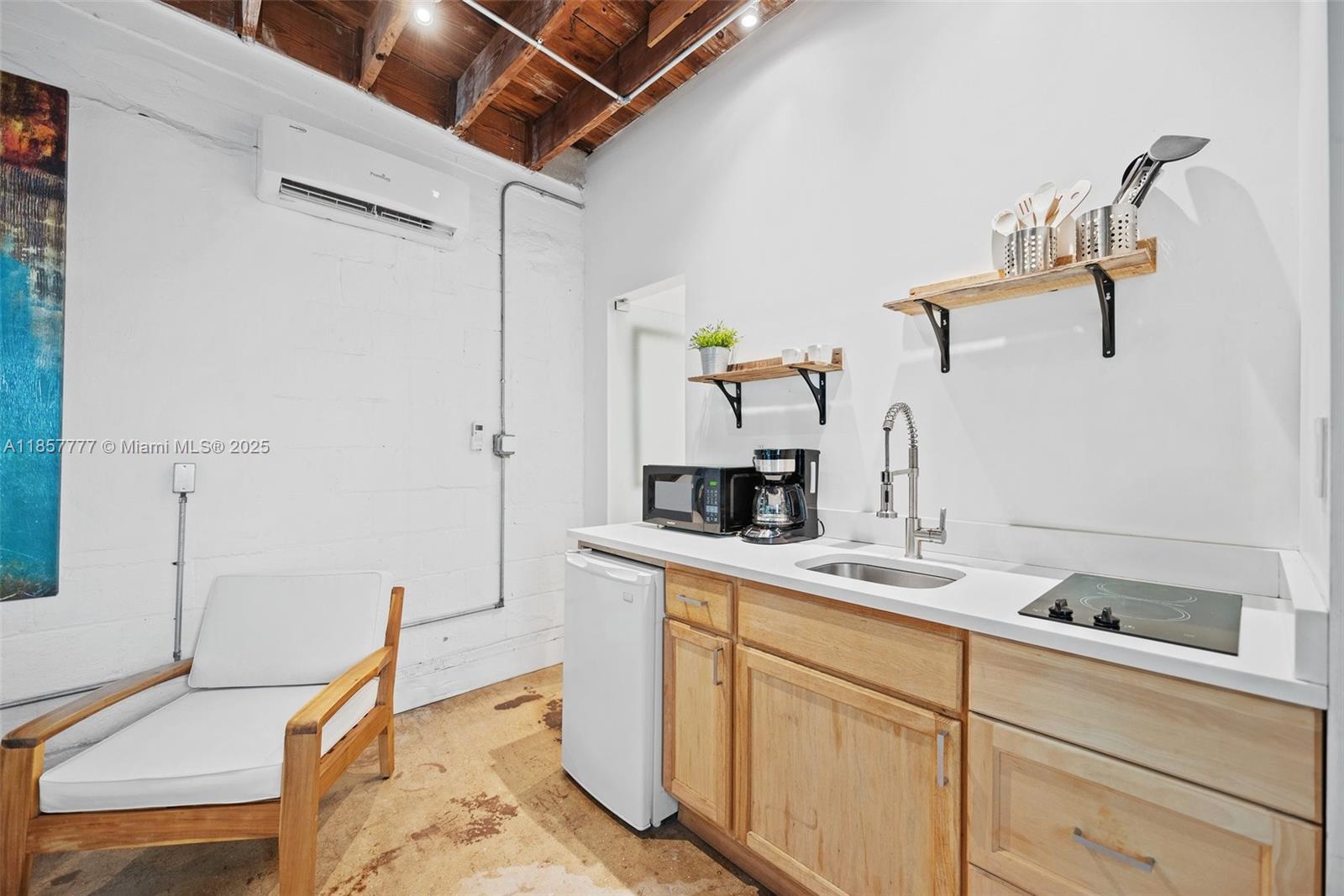   /  3128 sq. ft. $ 2025-08-12 0 Photo