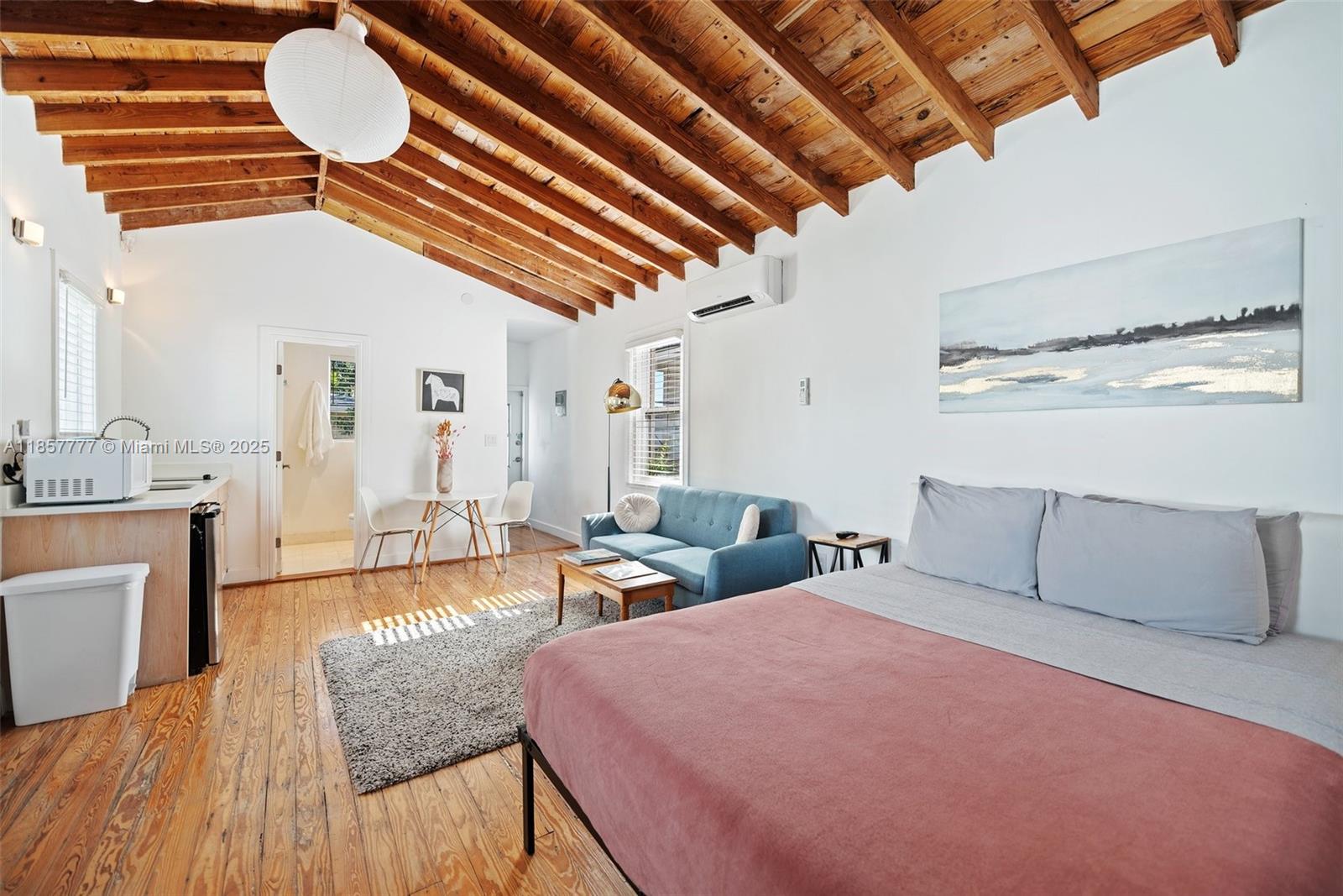   /  3128 sq. ft. $ 2025-08-12 0 Photo
