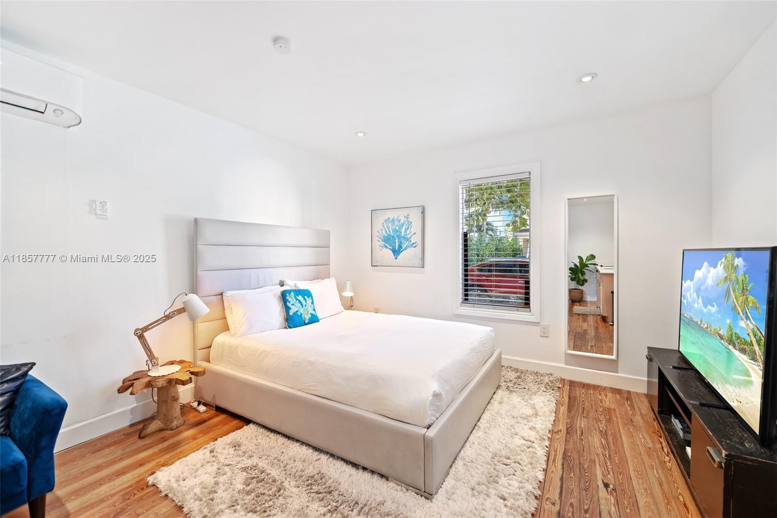   /  3128 sq. ft. $ 2025-08-12 0 Photo