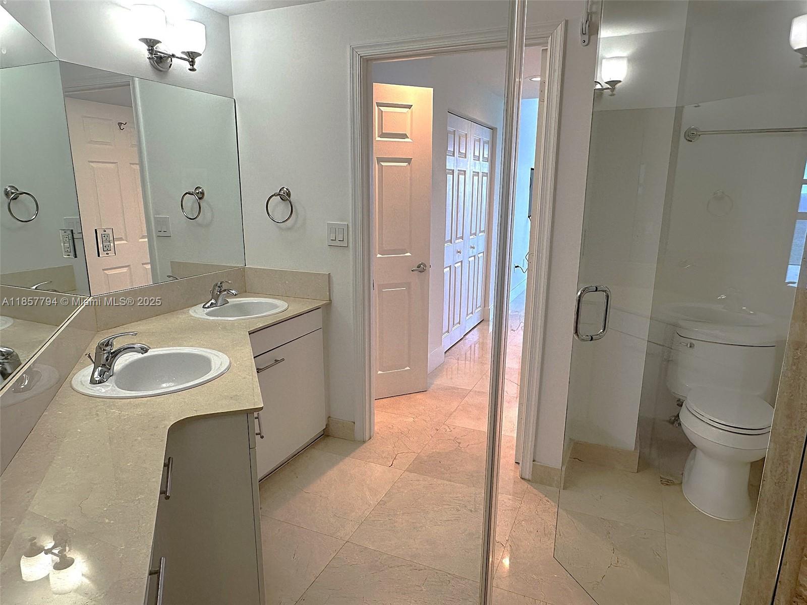 Photo of 2080 Ocean Dr #MPH12, Hallandale Beach, Florida, 33009 - Large, double sinks
