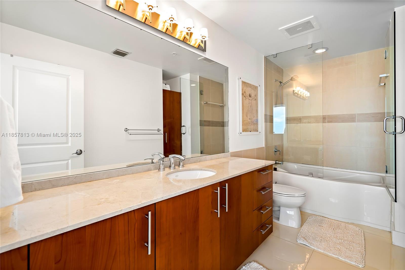 Photo of 1945 Ocean Dr  #1711, Hallandale Beach, Florida, 33009 - 