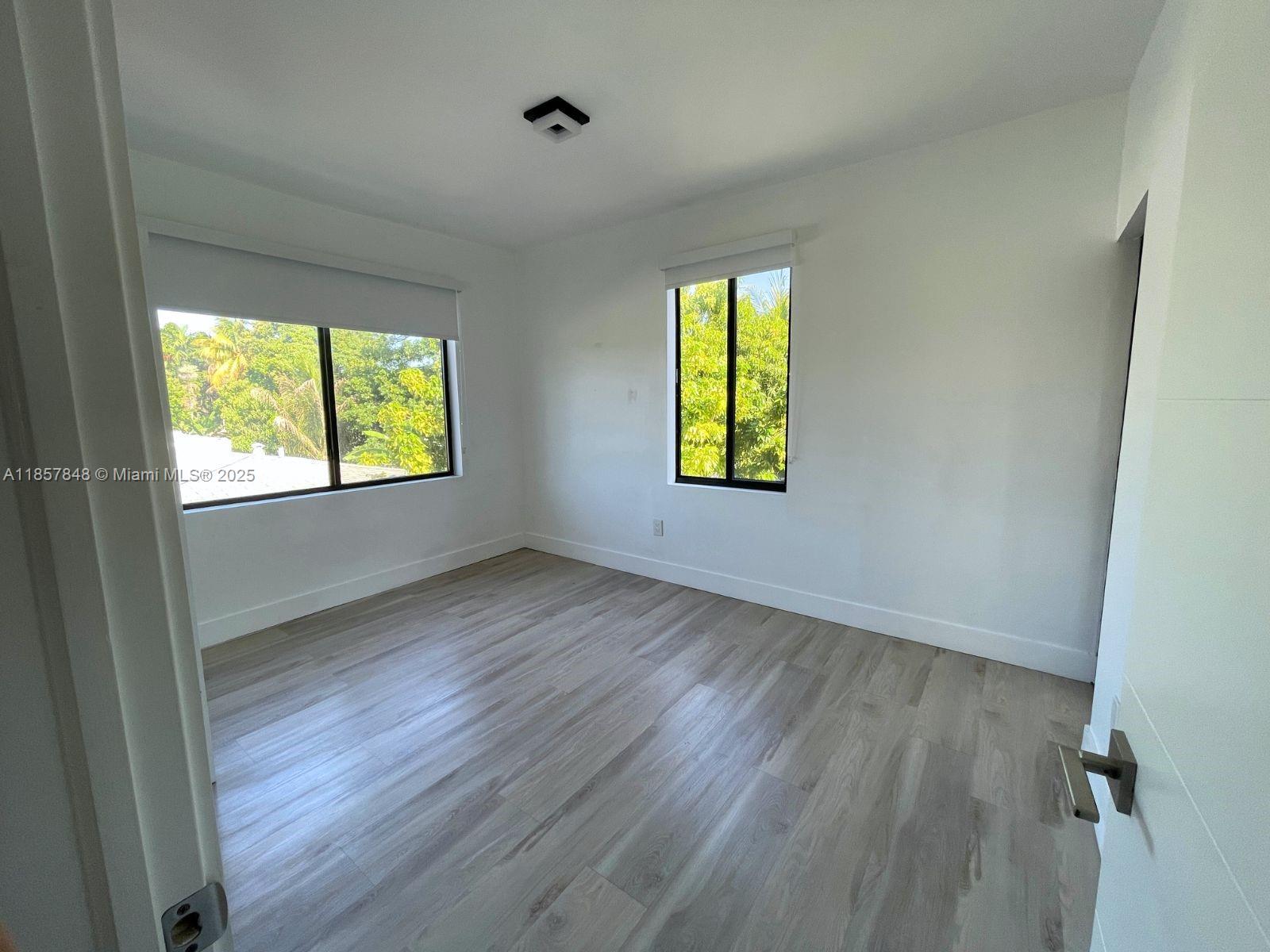   /  3386 sq. ft. $ 2025-08-13 0 Photo