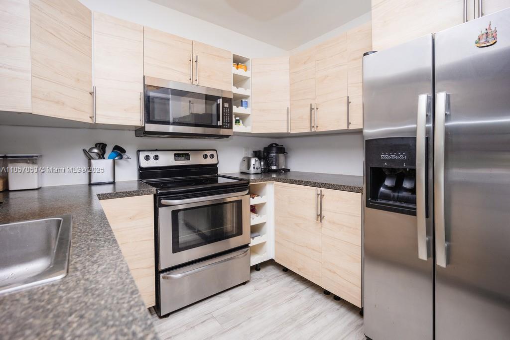 Photo of 501 Three Islands Blvd  #117, Hallandale Beach, Florida, 33009 - 