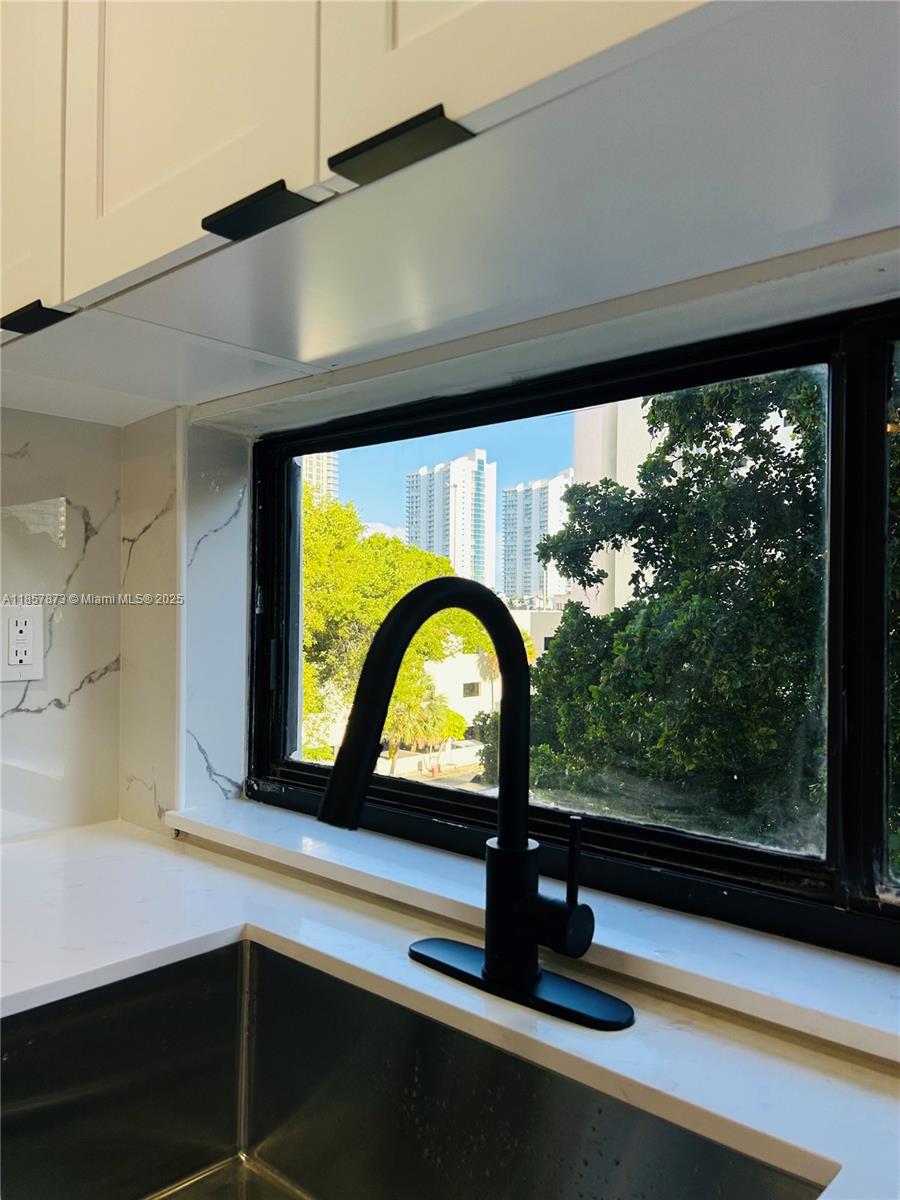 Photo of 17021 Bay Rd  #427-4, Sunny Isles Beach, Florida, 33160 - 