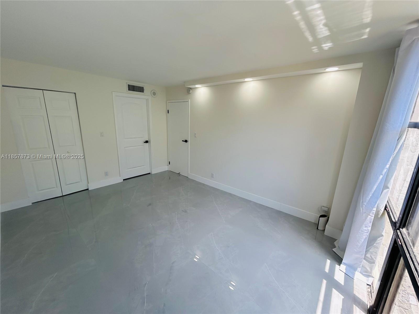 Photo of 17021 Bay Rd  #427-4, Sunny Isles Beach, Florida, 33160 - 