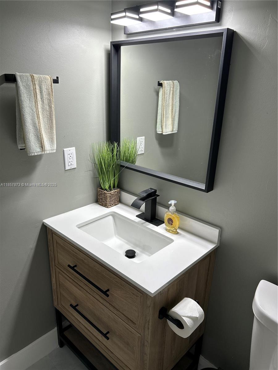 Photo of 17021 Bay Rd  #427-4, Sunny Isles Beach, Florida, 33160 - 
