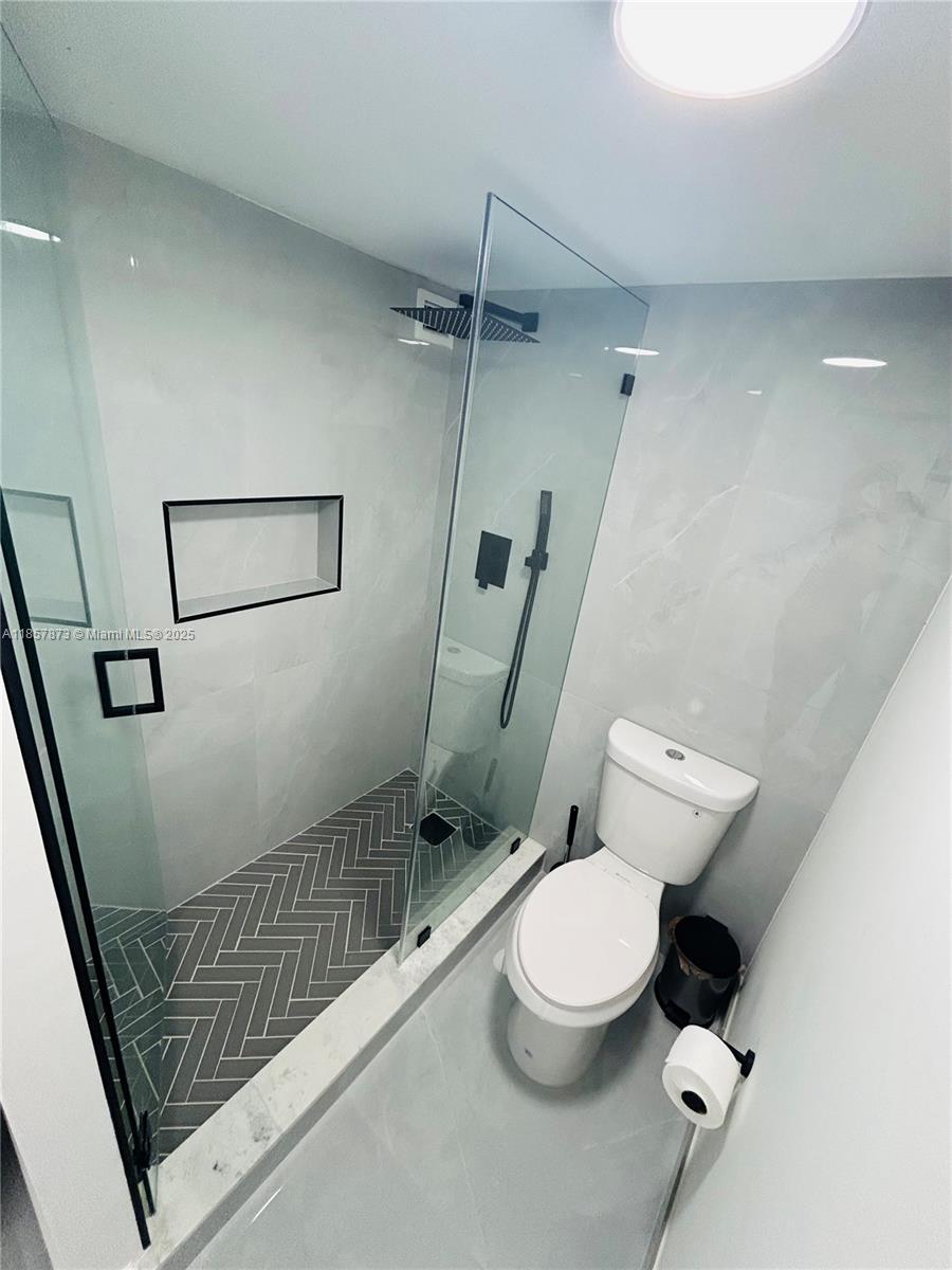 Photo of 17021 Bay Rd  #427-4, Sunny Isles Beach, Florida, 33160 - 