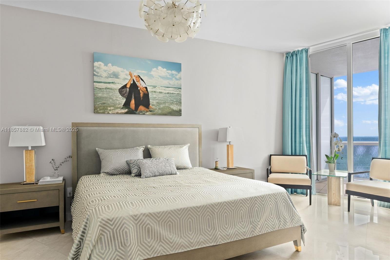 907 3 / 3 2106 sq. ft. $ 2025-08-13 0 foto