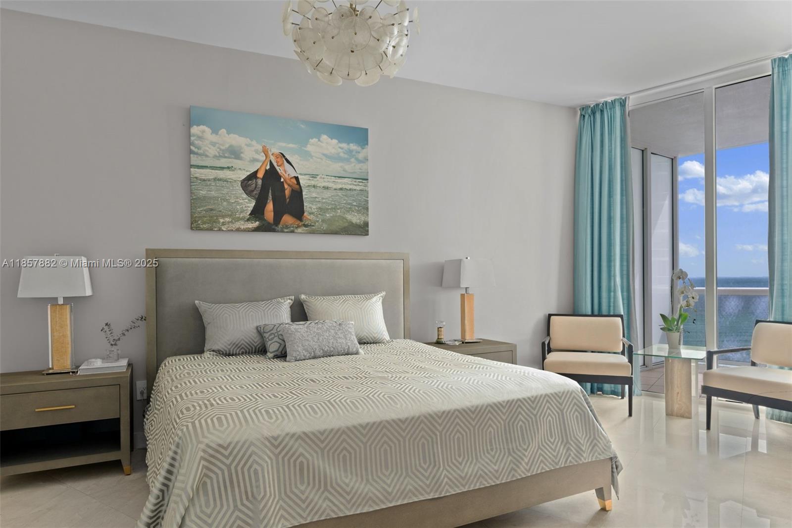 907 3 / 3 2106 sq. ft. $ 2025-08-13 0 foto