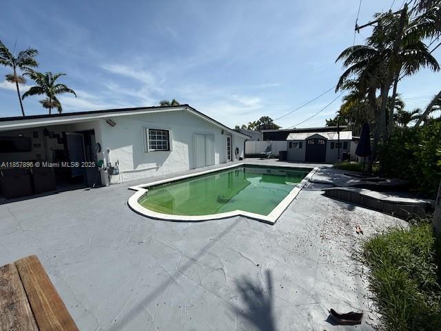 8950 4 / 2 2490 sq. ft. $ 2025-11-06 0 Photo