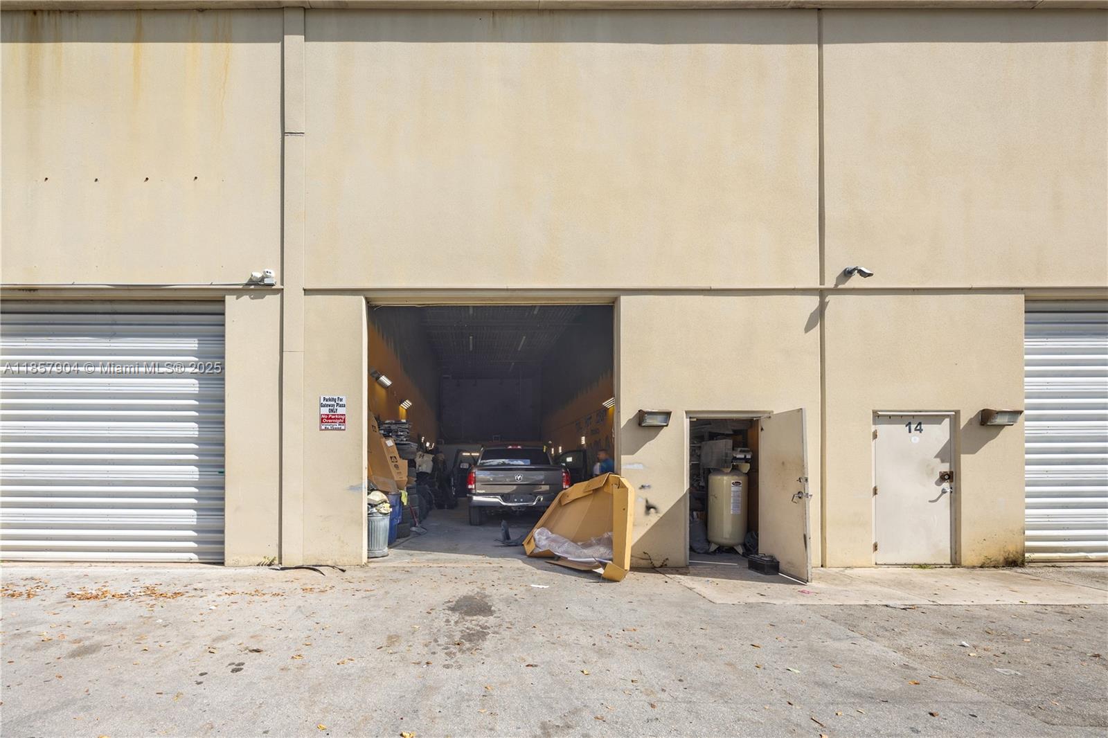14  /   sq. ft. $ 2025-08-13 0 Photo