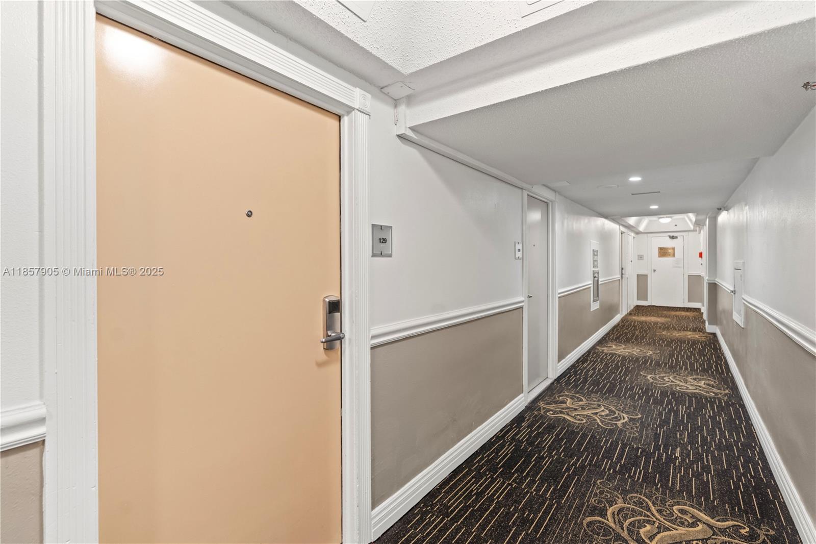 Photo of 19201 Collins Ave #129, Sunny Isles Beach, Florida, 33160 -