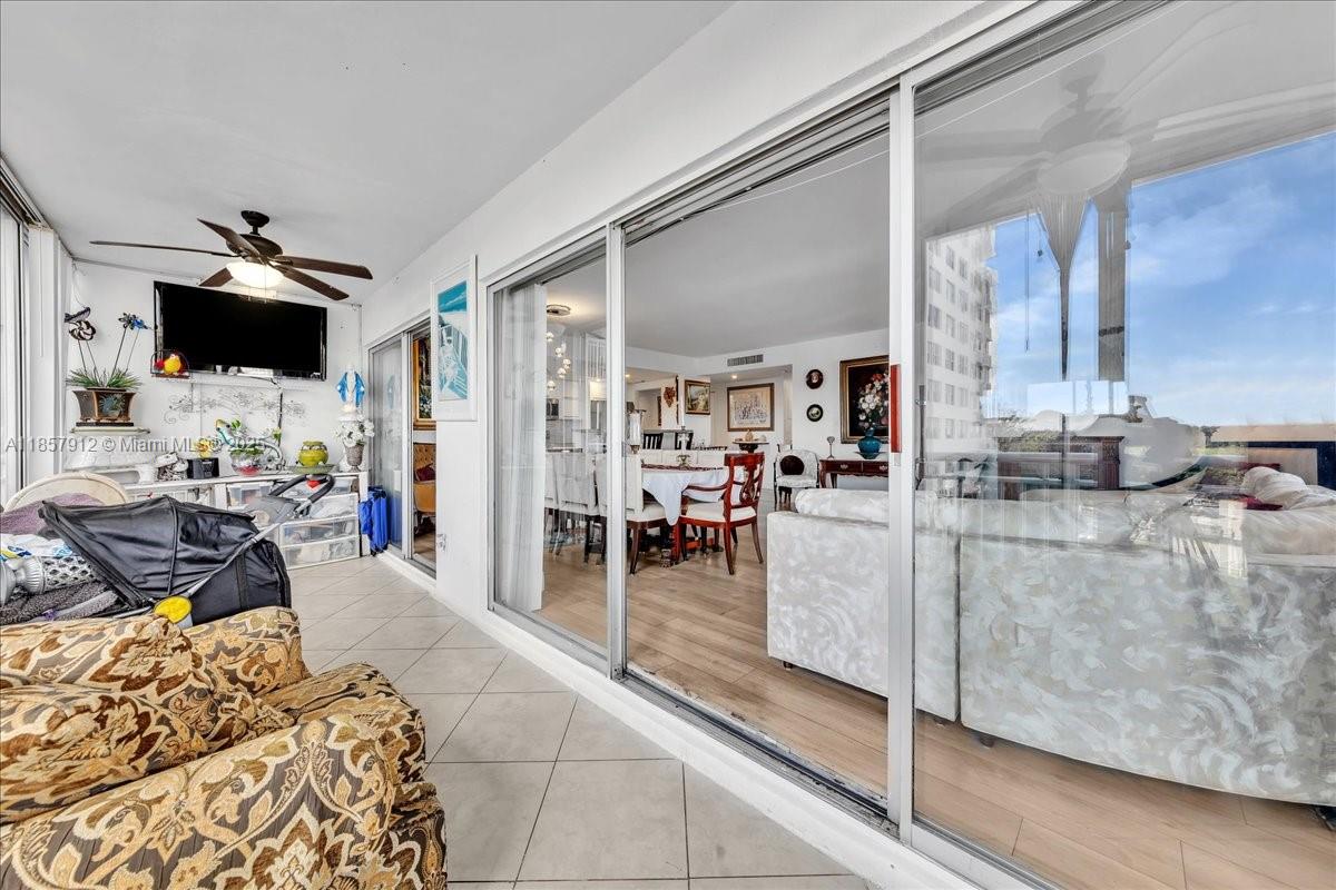 411 2 / 2 1372 sq. ft. $ 2025-08-25 0 Photo