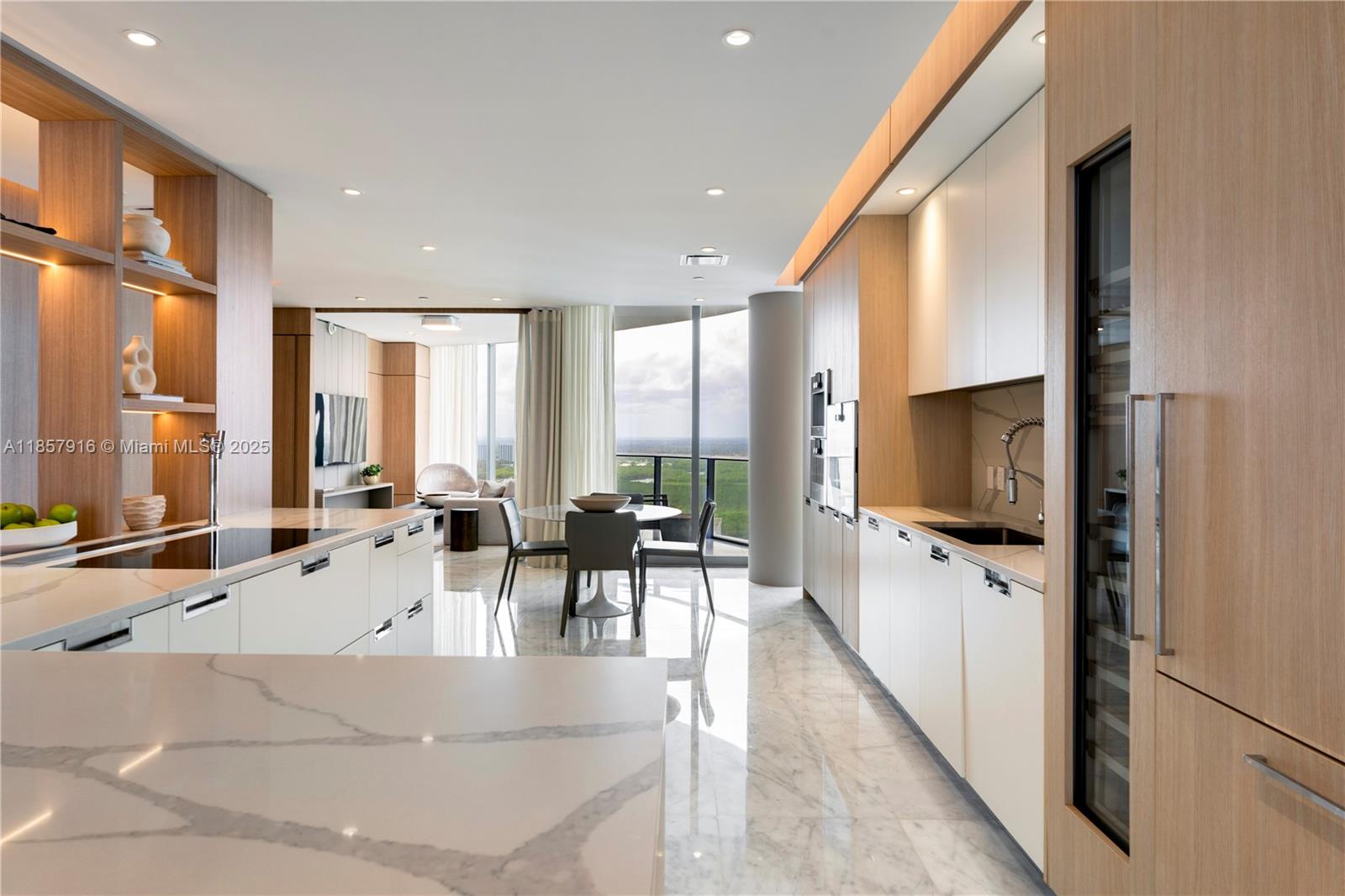 3901 3 / 5 2688 sq. ft. $ 2025-08-13 0 foto