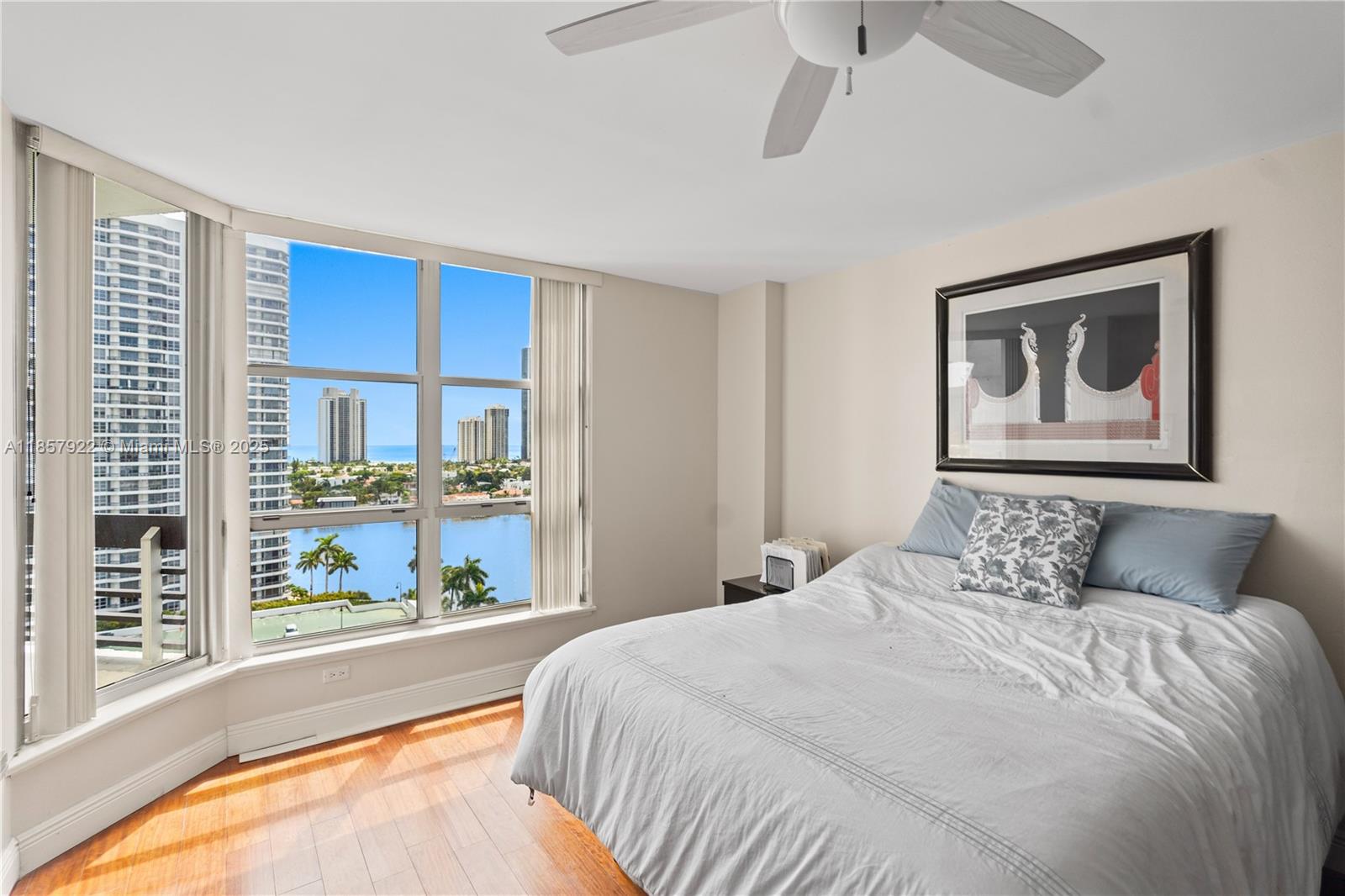 Photo of 3600 Mystic Pointe Dr  #1616, Aventura, Florida, 33180 - 