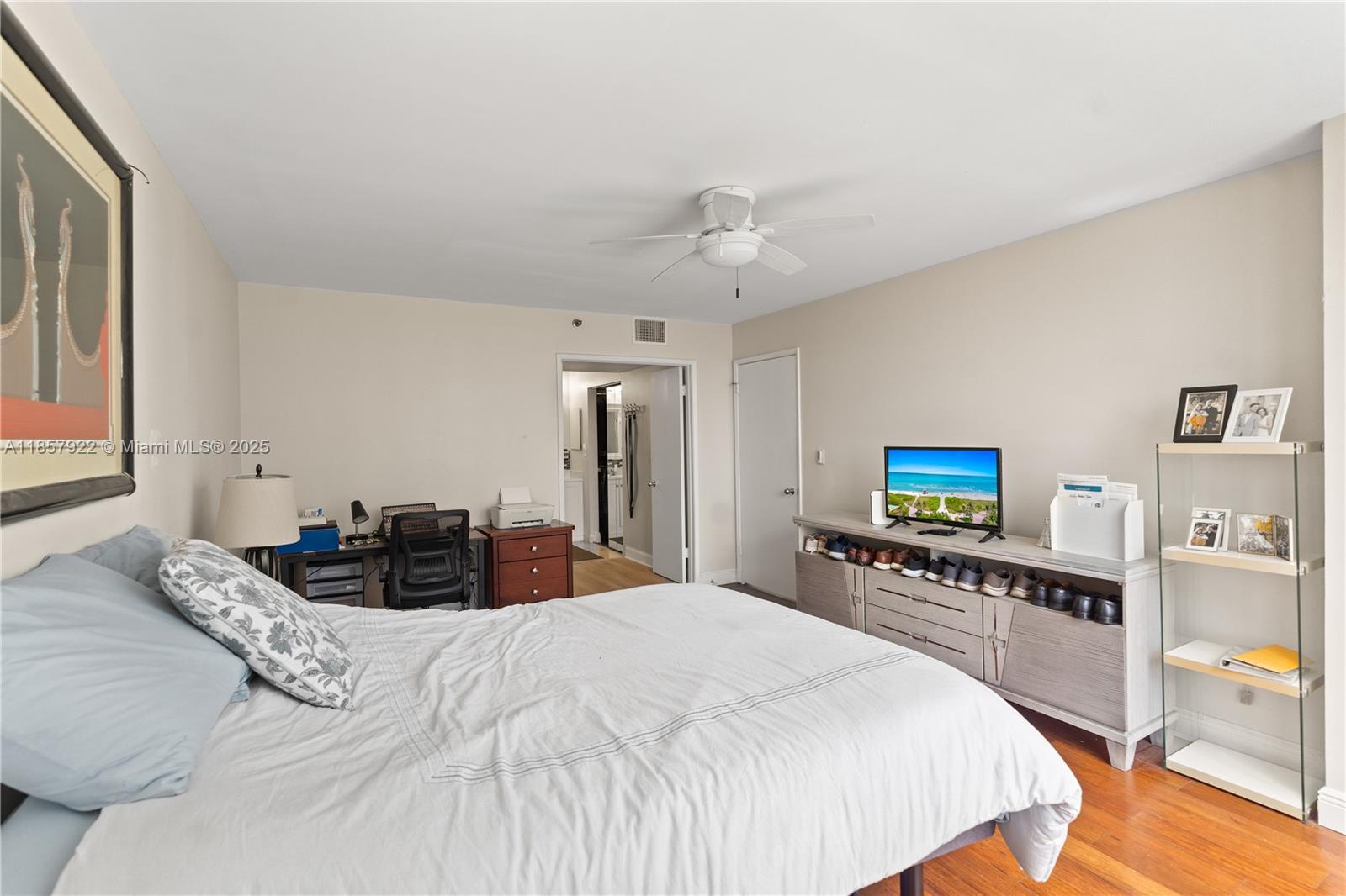 Photo of 3600 Mystic Pointe Dr  #1616, Aventura, Florida, 33180 - 