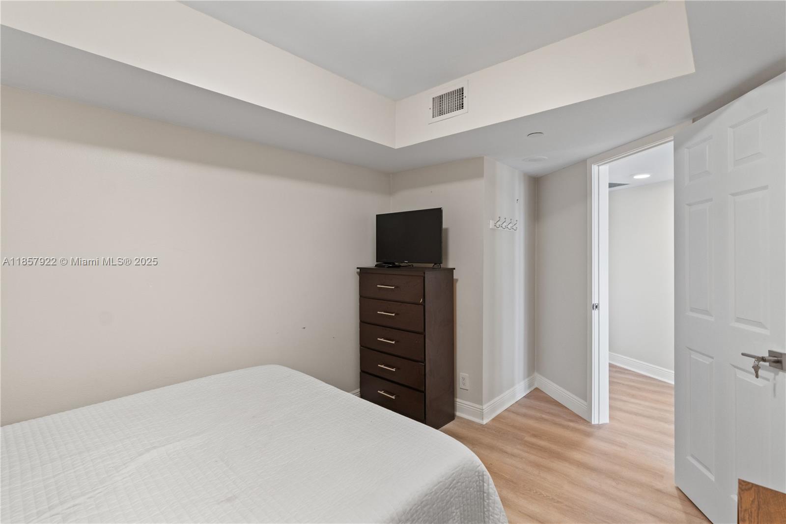 Photo of 3600 Mystic Pointe Dr  #1616, Aventura, Florida, 33180 - 