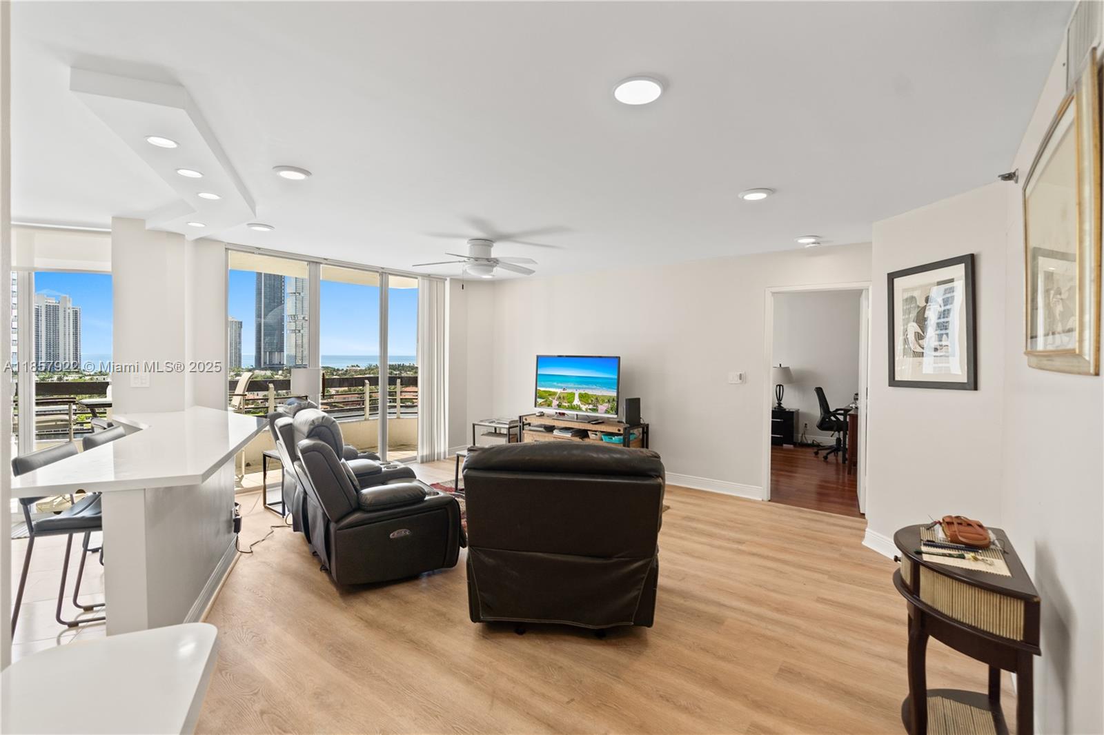 Photo of 3600 Mystic Pointe Dr  #1616, Aventura, Florida, 33180 - 