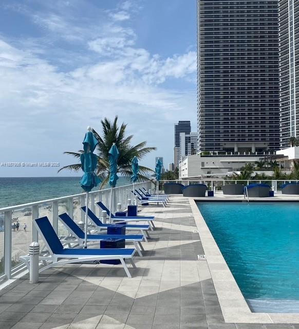 Photo of 3951 Ocean Dr  #501, Hollywood, Florida, 33019 - 
