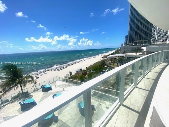 Photo of 3951 Ocean Dr  #501, Hollywood, Florida, 33019 - 