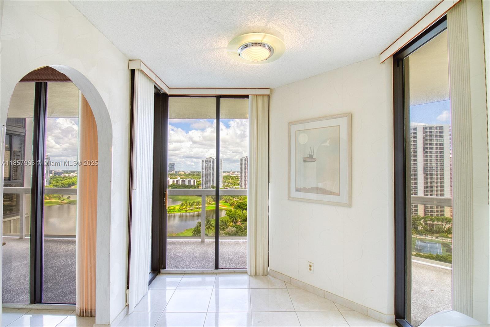 Photo of 20185 Country Club Dr  #1709, Aventura, Florida, 33180 - 
