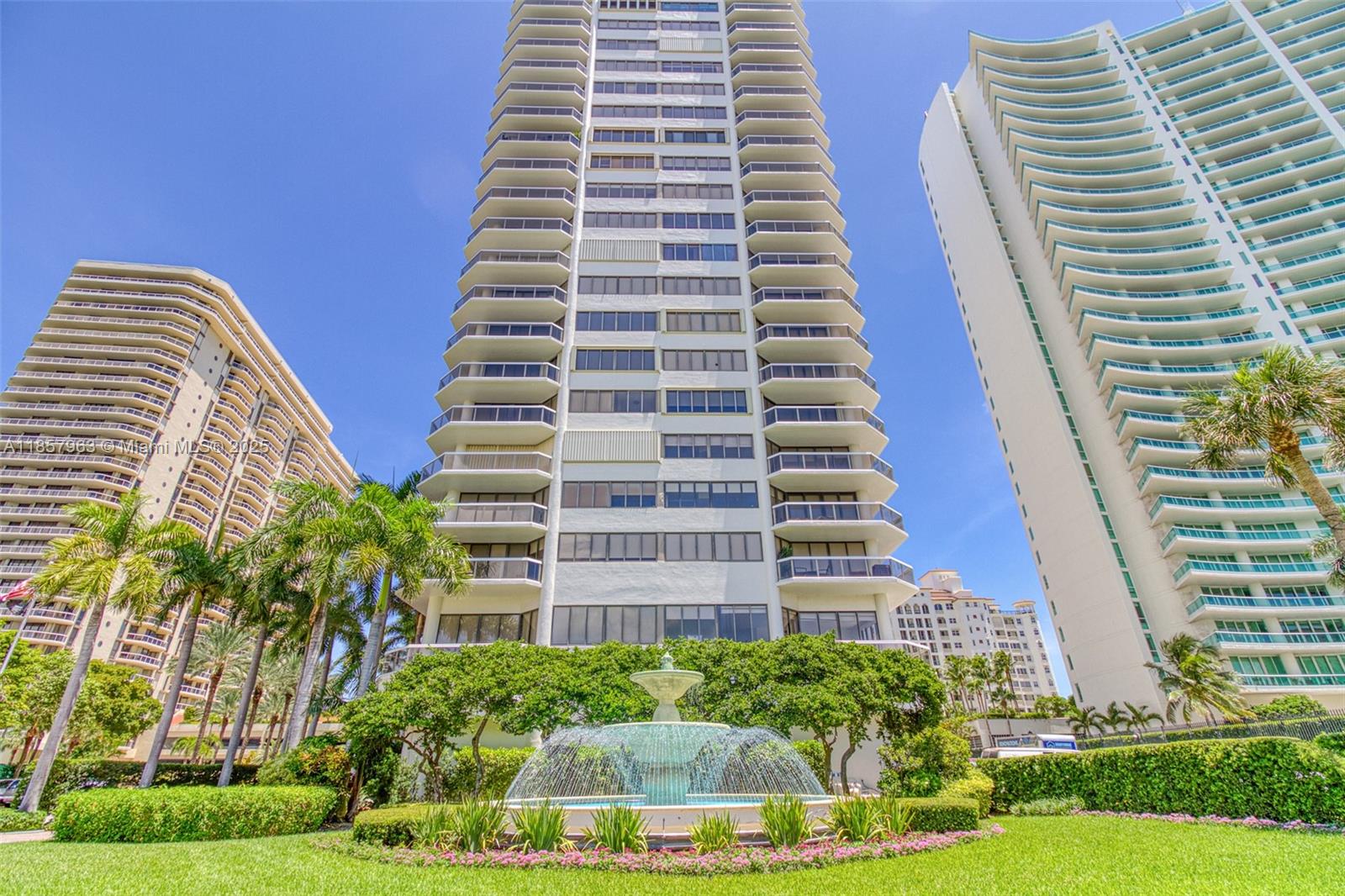 Photo of 20185 Country Club Dr  #1709, Aventura, Florida, 33180 - 