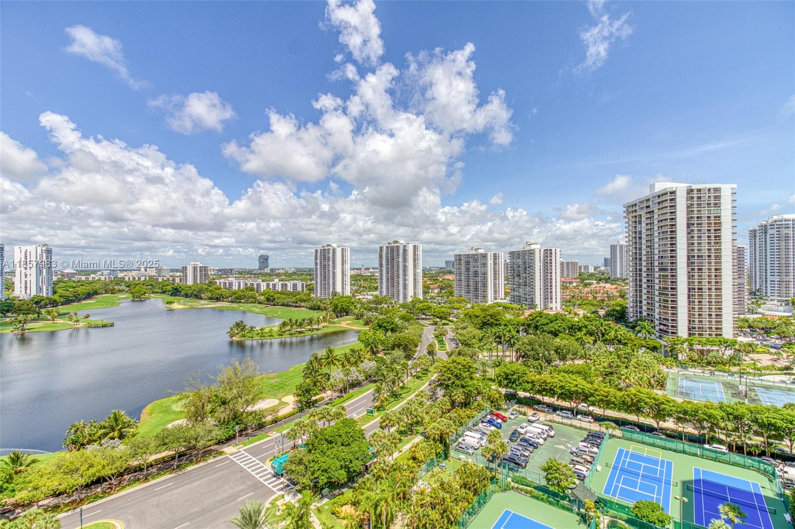 Photo of 20185 Country Club Dr  #1709, Aventura, Florida, 33180 - 