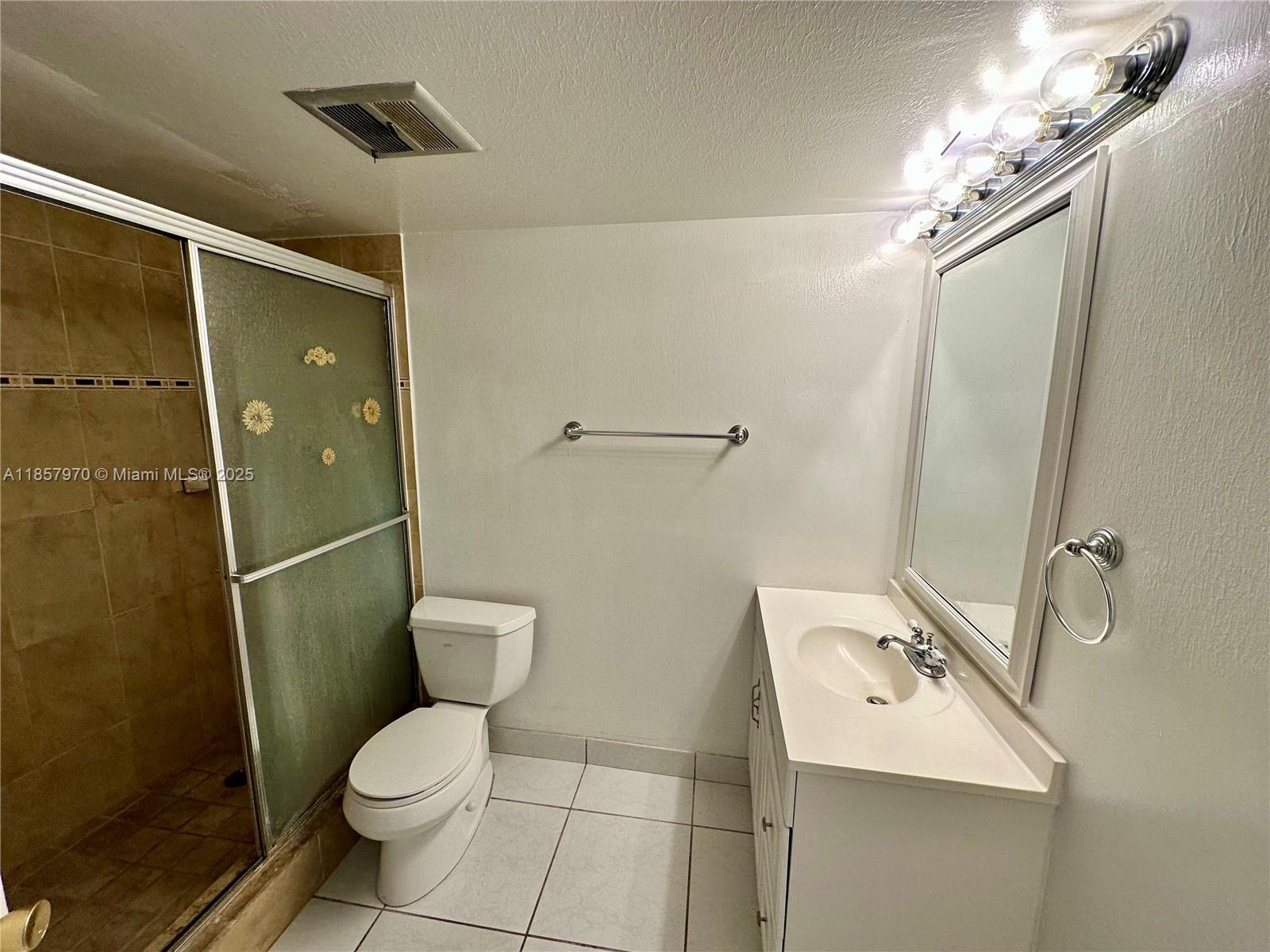 105-1 2 / 2 1317 sq. ft. $ 2025-08-13 0 Photo