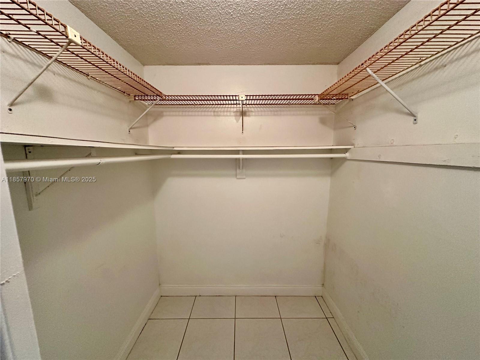 105-1 2 / 2 1317 sq. ft. $ 2025-08-13 0 Photo