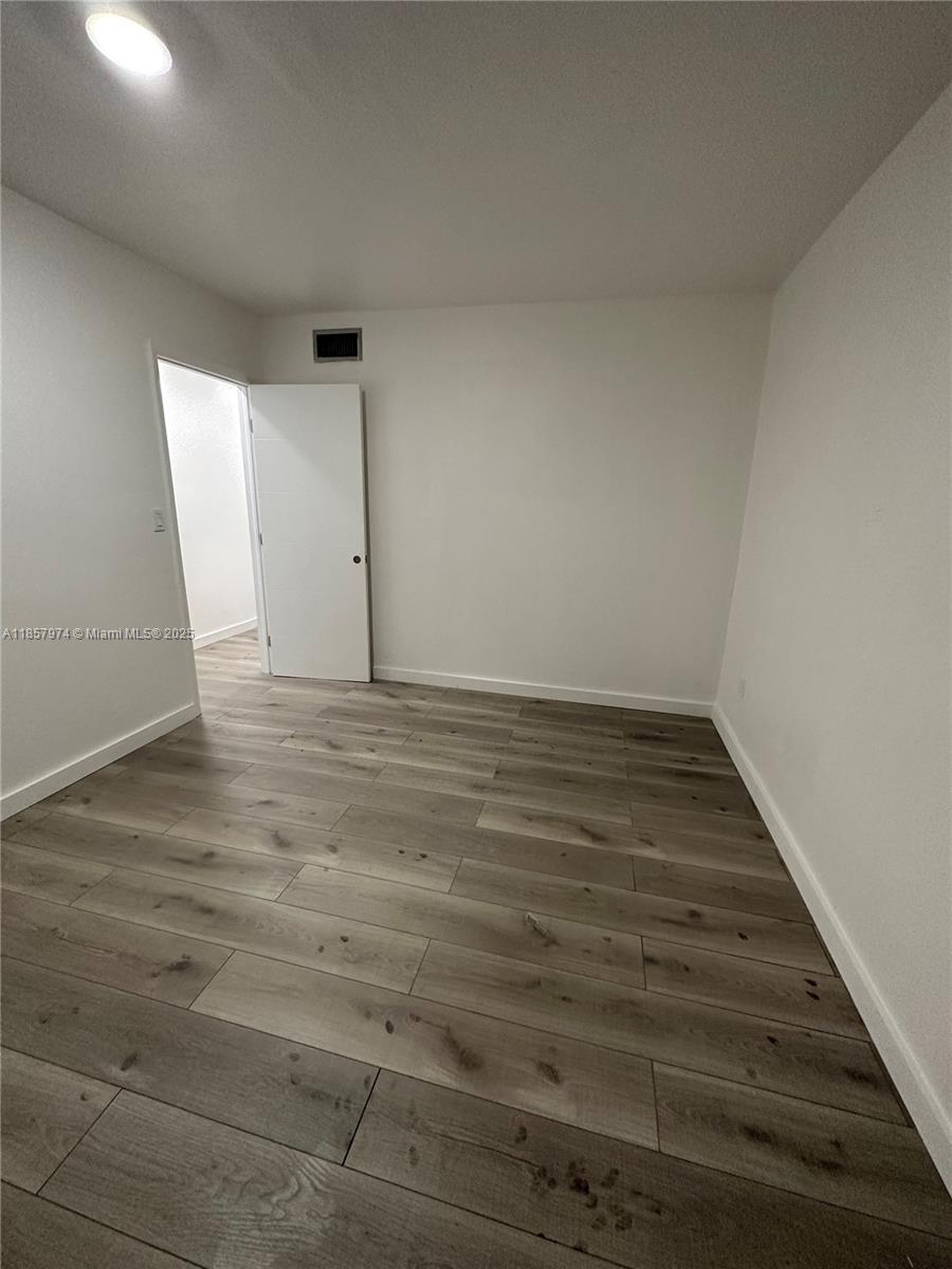   /   sq. ft. $ 2025-08-13 0 Photo