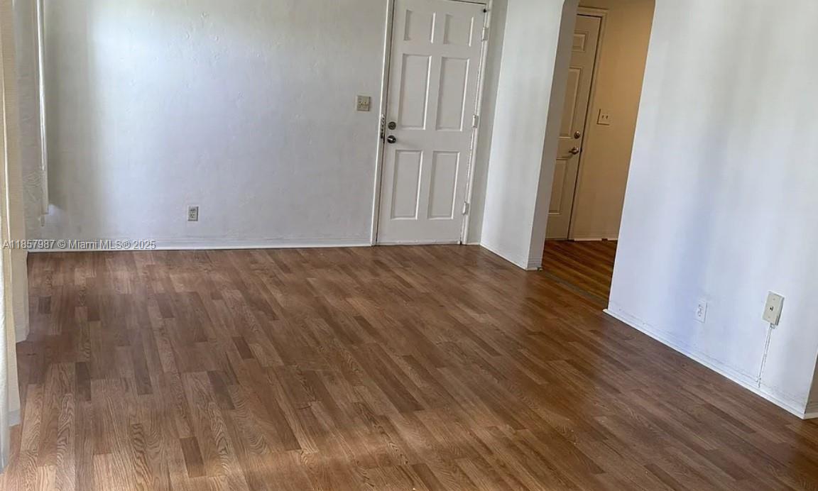   /  4464 sq. ft. $ 2025-08-13 0 Photo