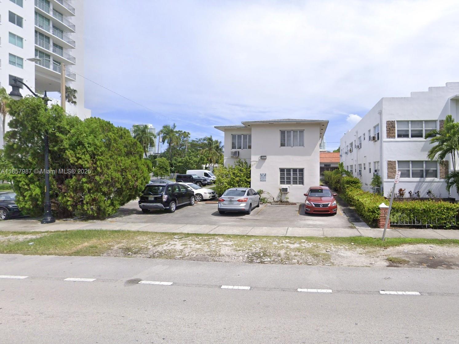   /  4464 sq. ft. $ 2025-08-13 0 Photo