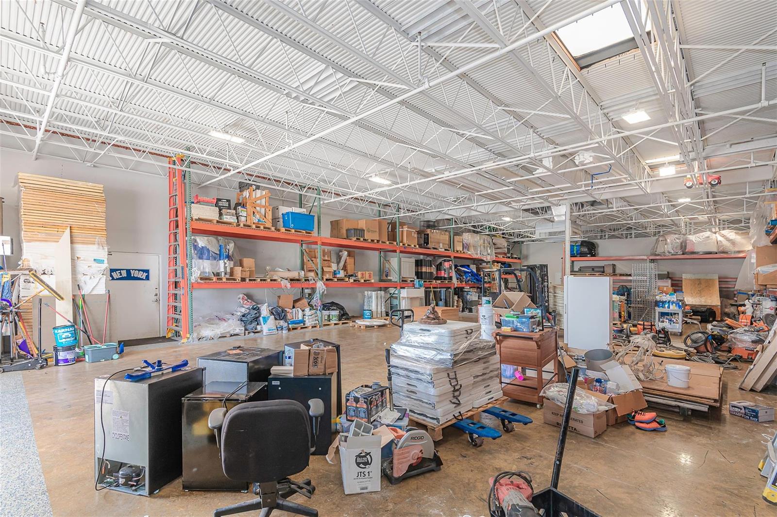  / 0  sq. ft. $ 2026-06-15 0 Photo