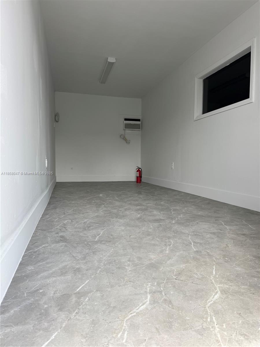   /   sq. ft. $ 2025-08-13 0 foto