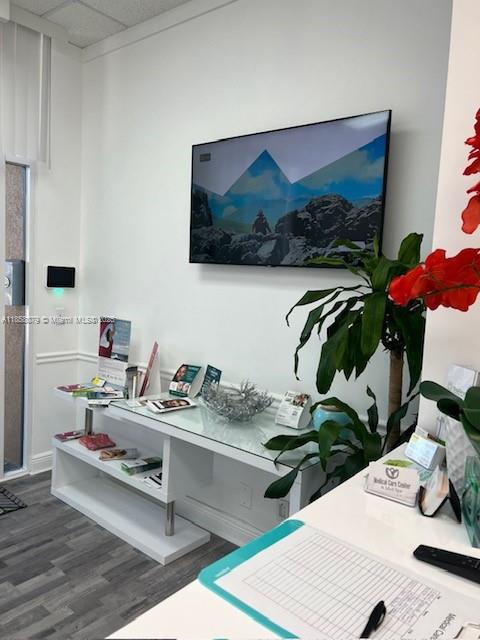 See details / sq. ft. $ 2025-08-13 0 Photo
