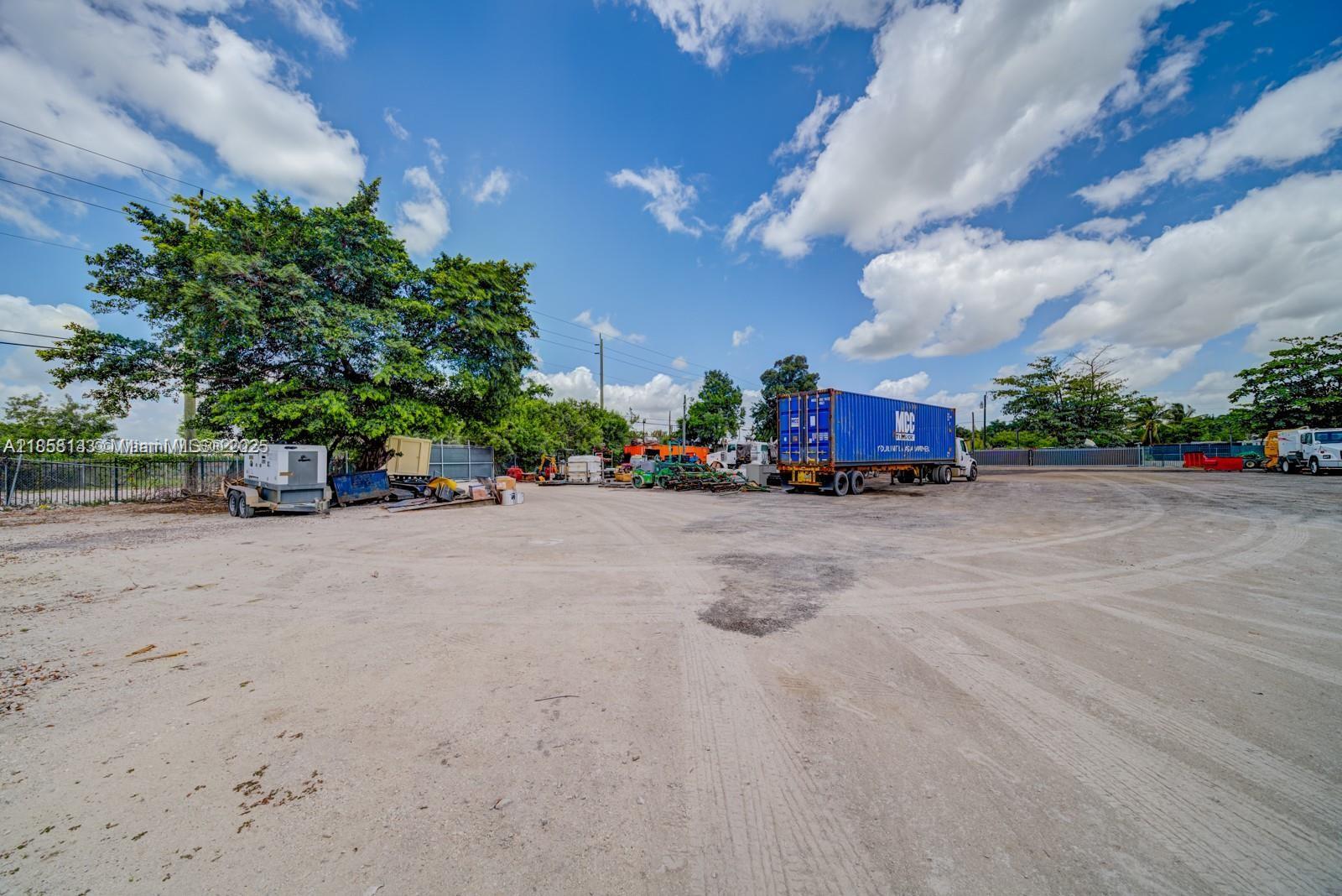 See details / sq. ft. $ 2025-08-13 0 Photo