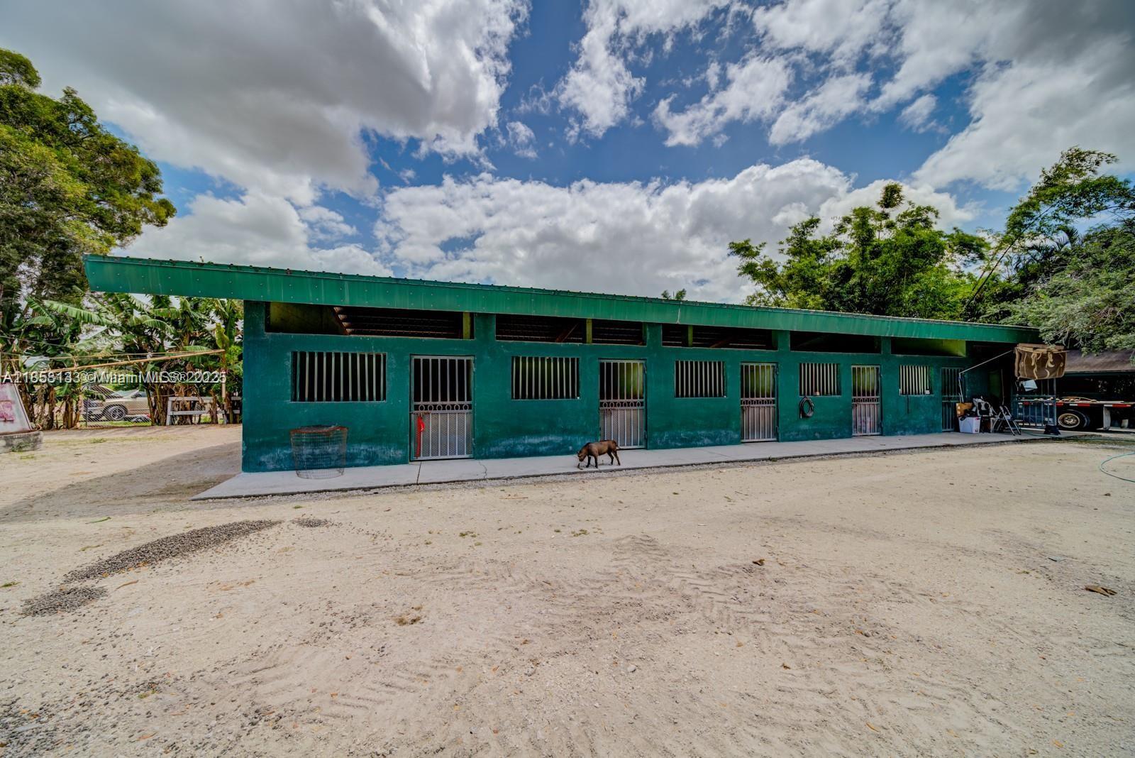 See details / sq. ft. $ 2025-08-13 0 Photo