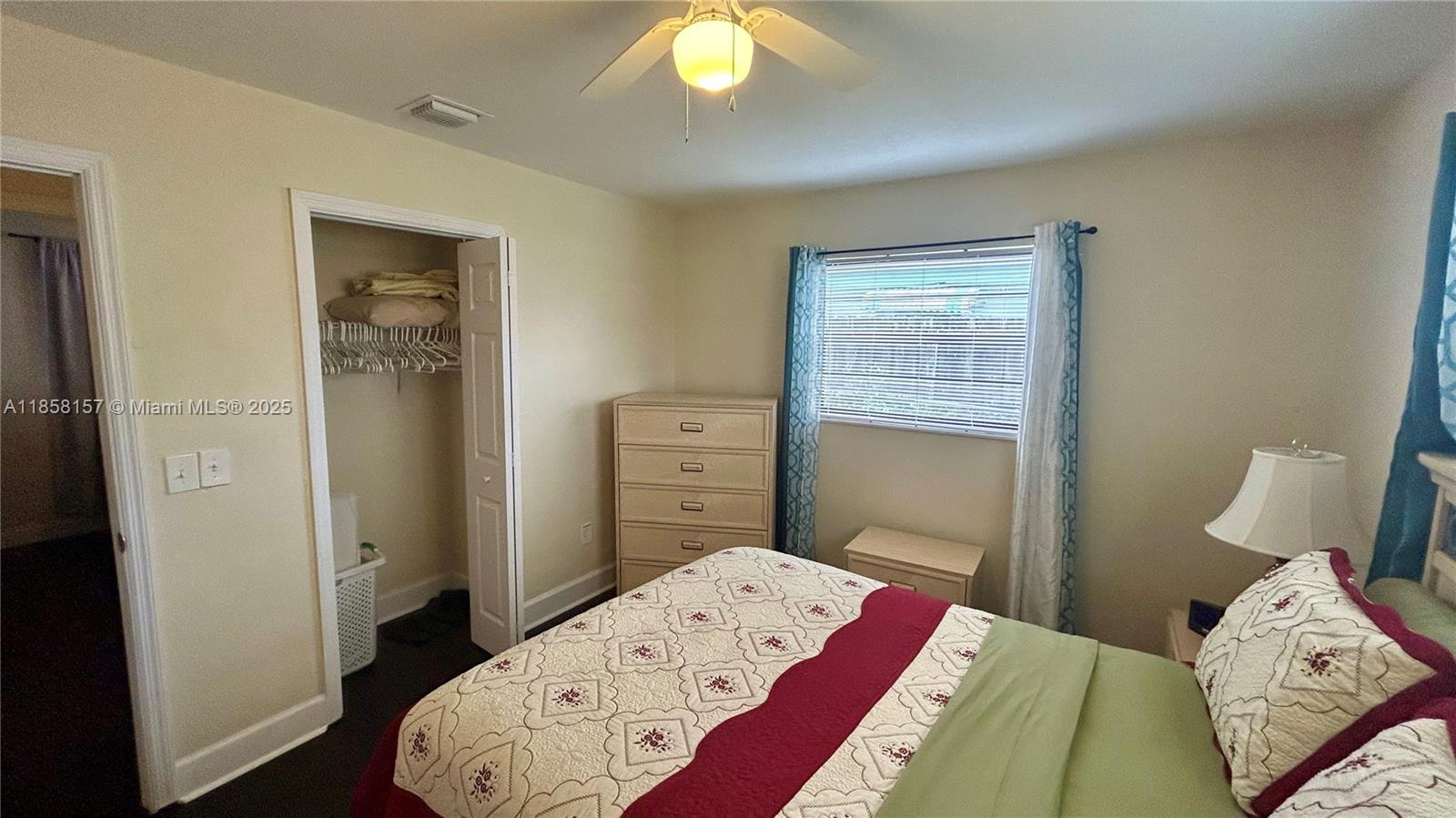See details 3282 3 / 2 936 sq. ft. $ 2025-08-13 0 Photo