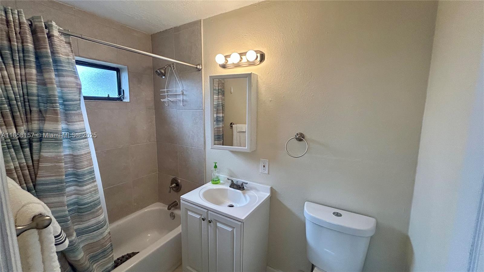 See details 3282 3 / 2 936 sq. ft. $ 2025-08-13 0 Photo