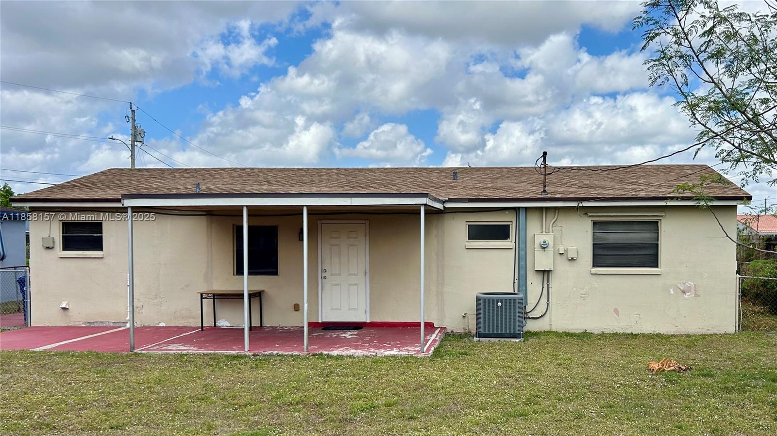 See details 3282 3 / 2 936 sq. ft. $ 2025-08-13 0 Photo