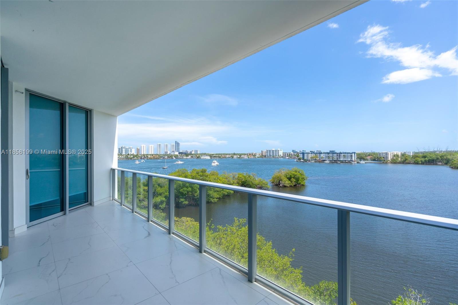Photo of 17111 BISCAYNE BL  #506-S, North Miami Beach, Florida, 33160 - 