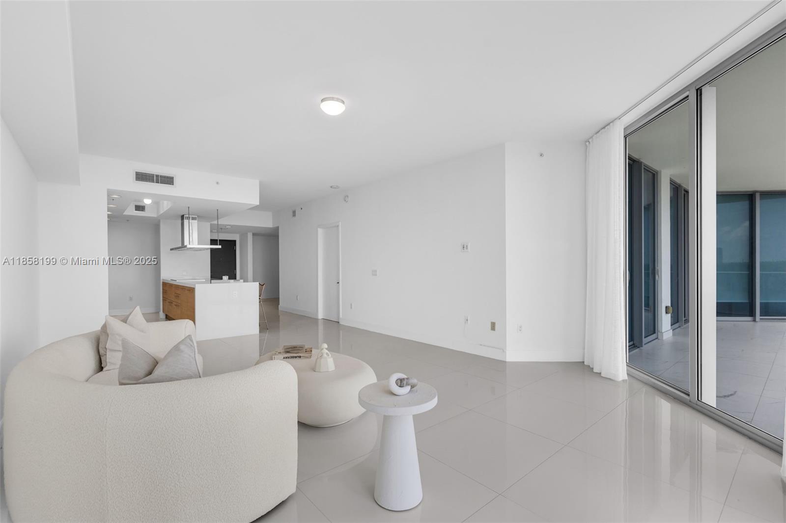 Photo of 17111 BISCAYNE BL  #506-S, North Miami Beach, Florida, 33160 - 