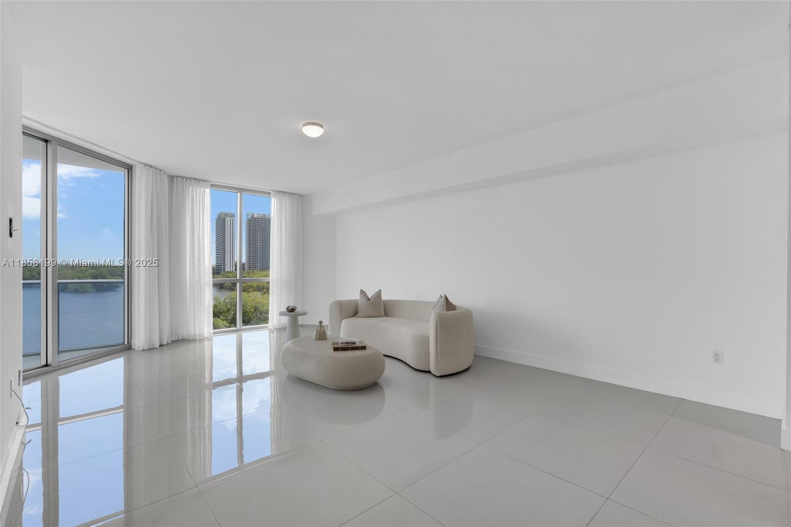 Photo of 17111 BISCAYNE BL  #506-S, North Miami Beach, Florida, 33160 - 